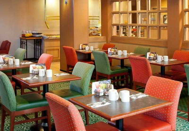 Courtyard Cincinnati 3*